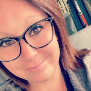 Meet your Posher, Betsy